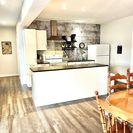 Sutton - Condo Au Coeur Du Village מראה חיצוני תמונה