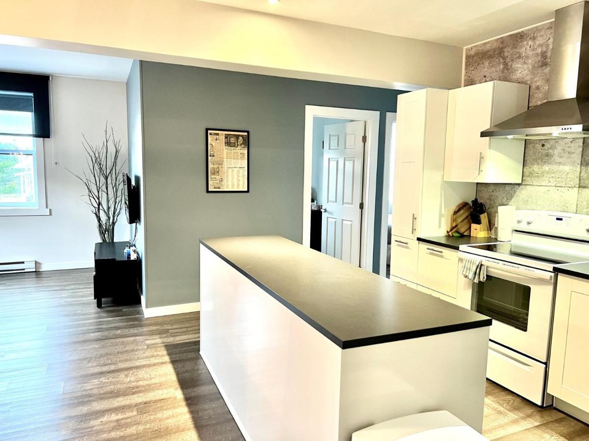 Sutton - Condo Au Coeur Du Village מראה חיצוני תמונה