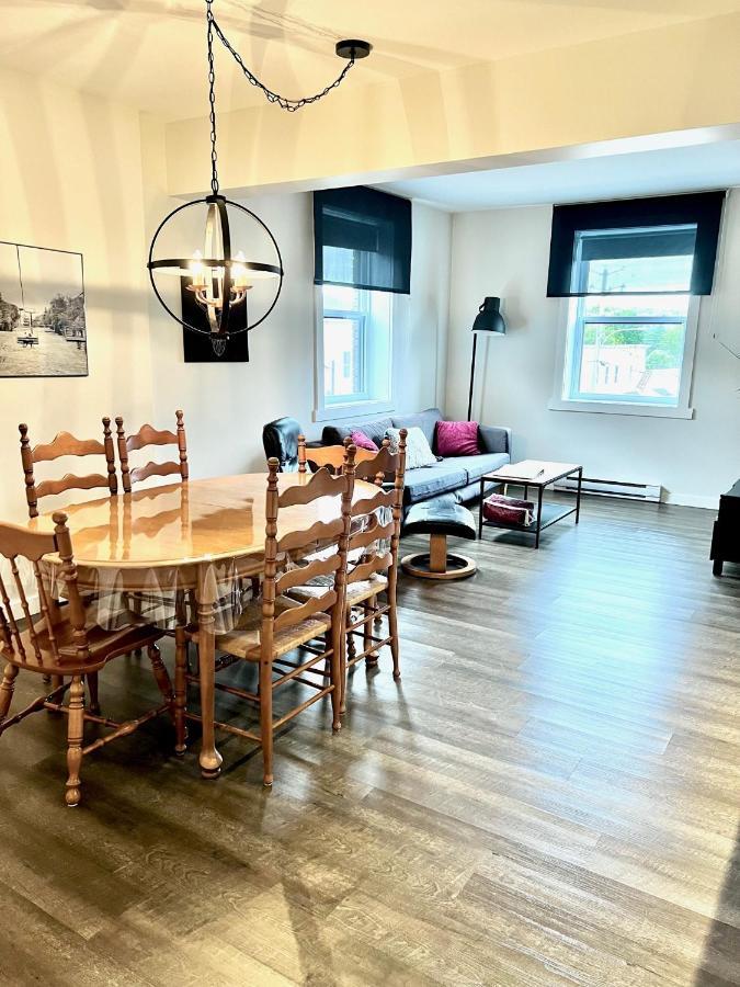 Sutton - Condo Au Coeur Du Village מראה חיצוני תמונה